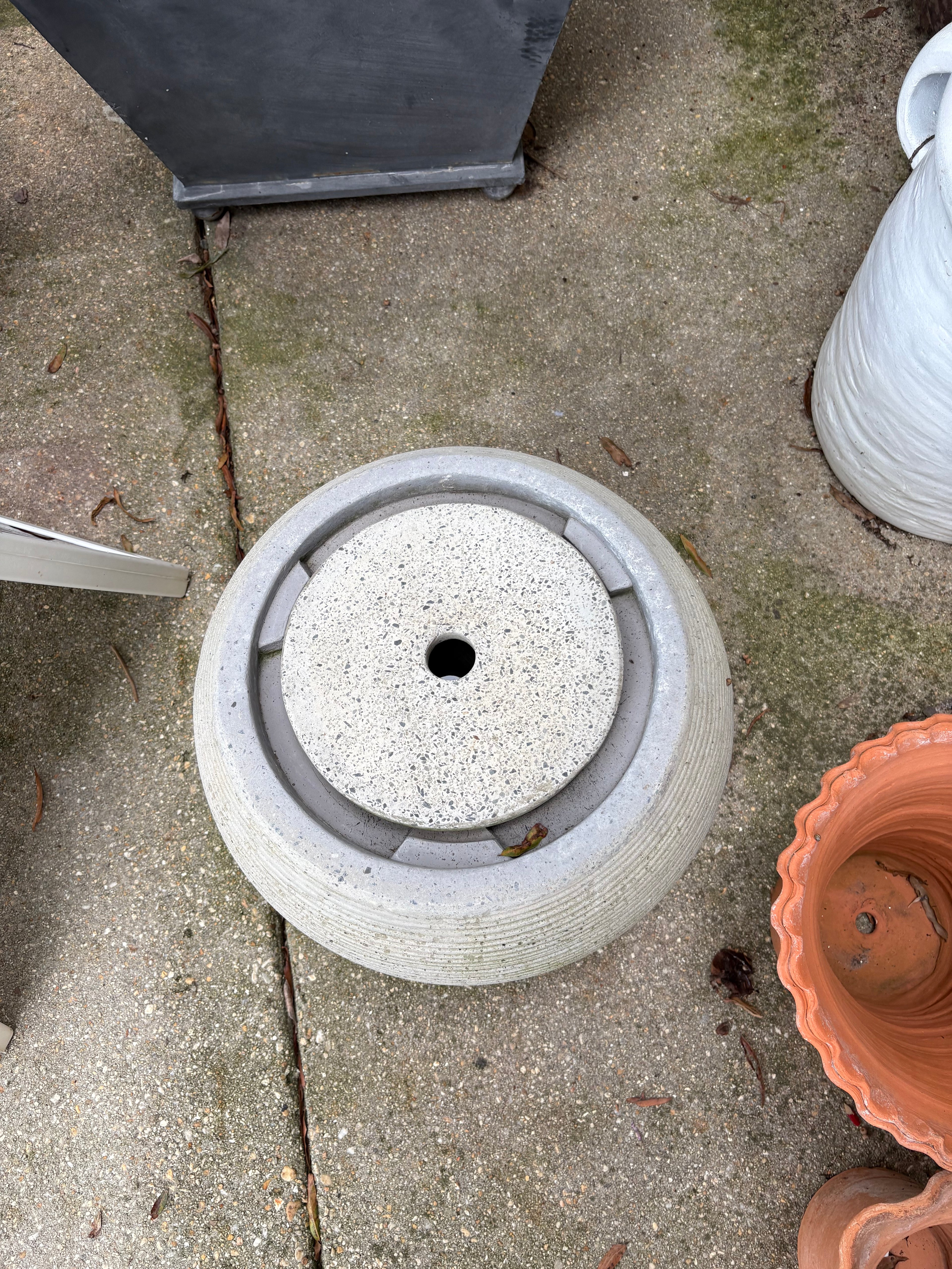 Small ball fountain