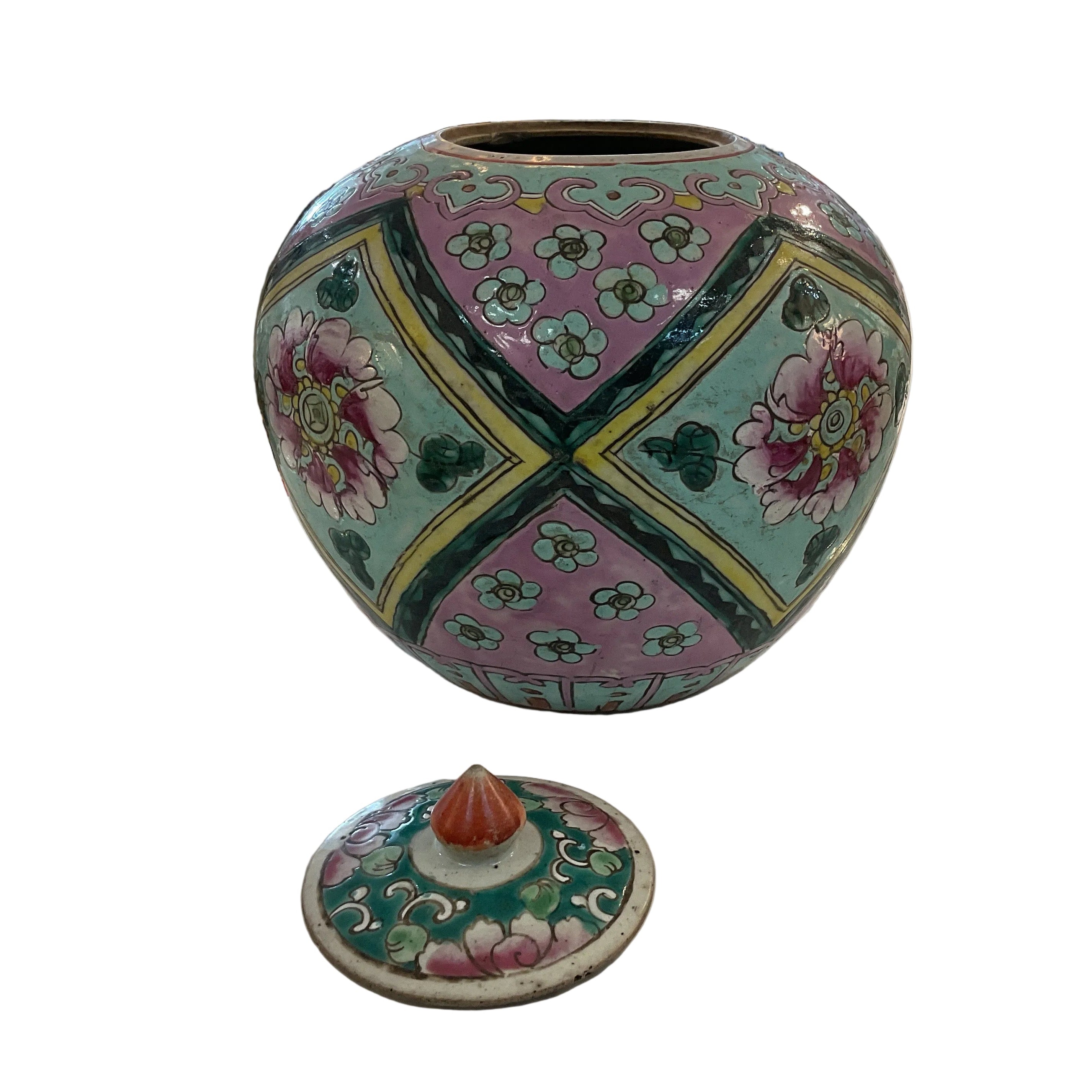 Chinese Antique Nyona Peranakan Ginger Jar