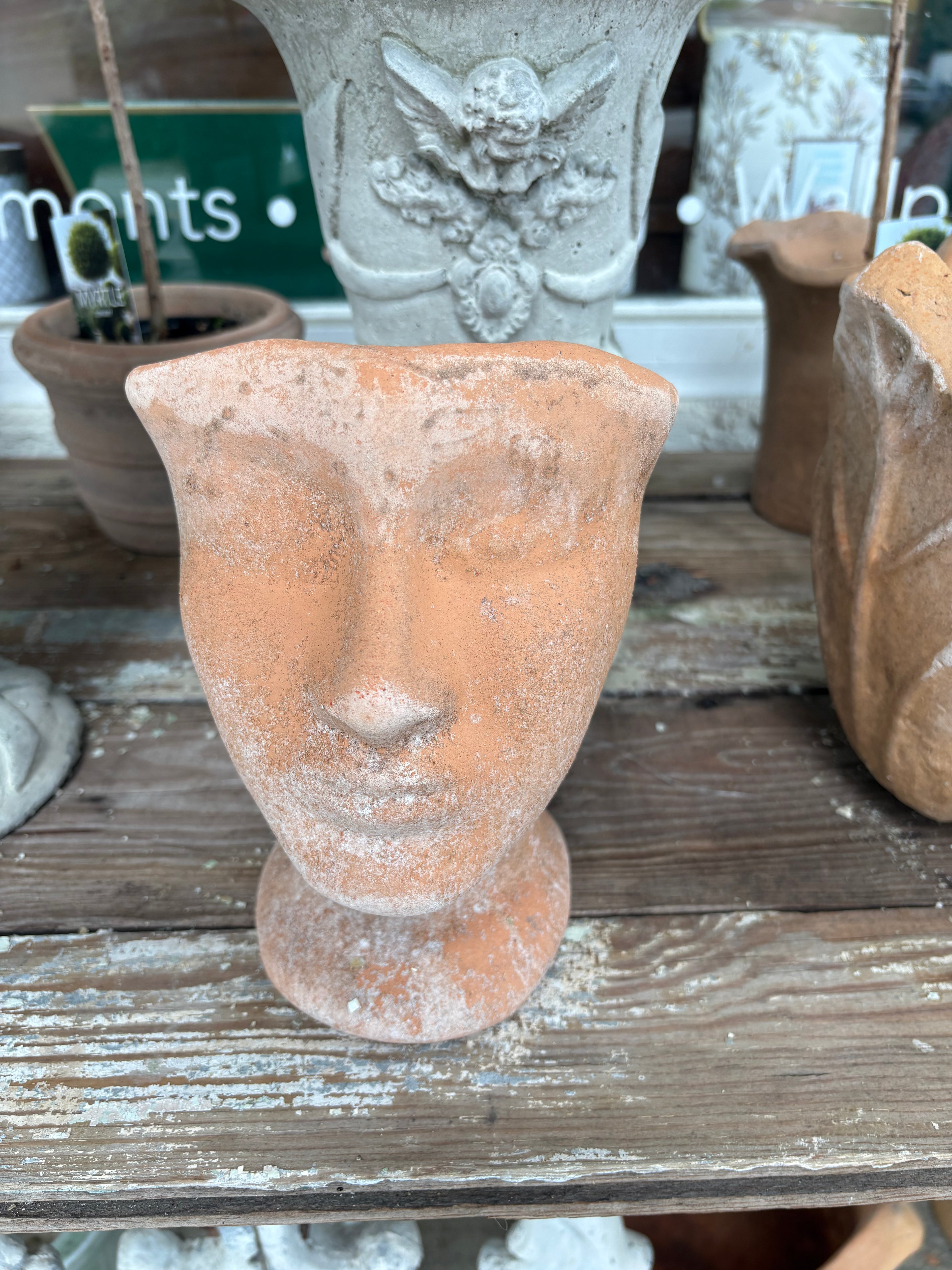 Eleanor Aged Planter