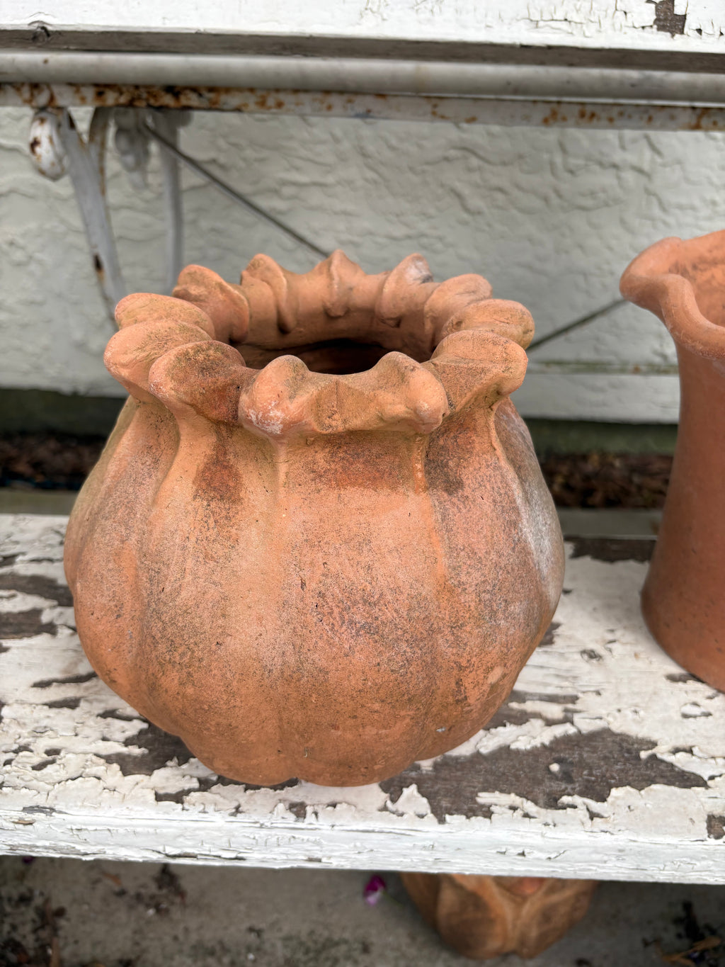 Medium Poppy Planter- Aged