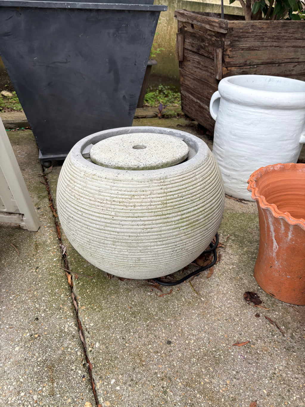Small ball fountain