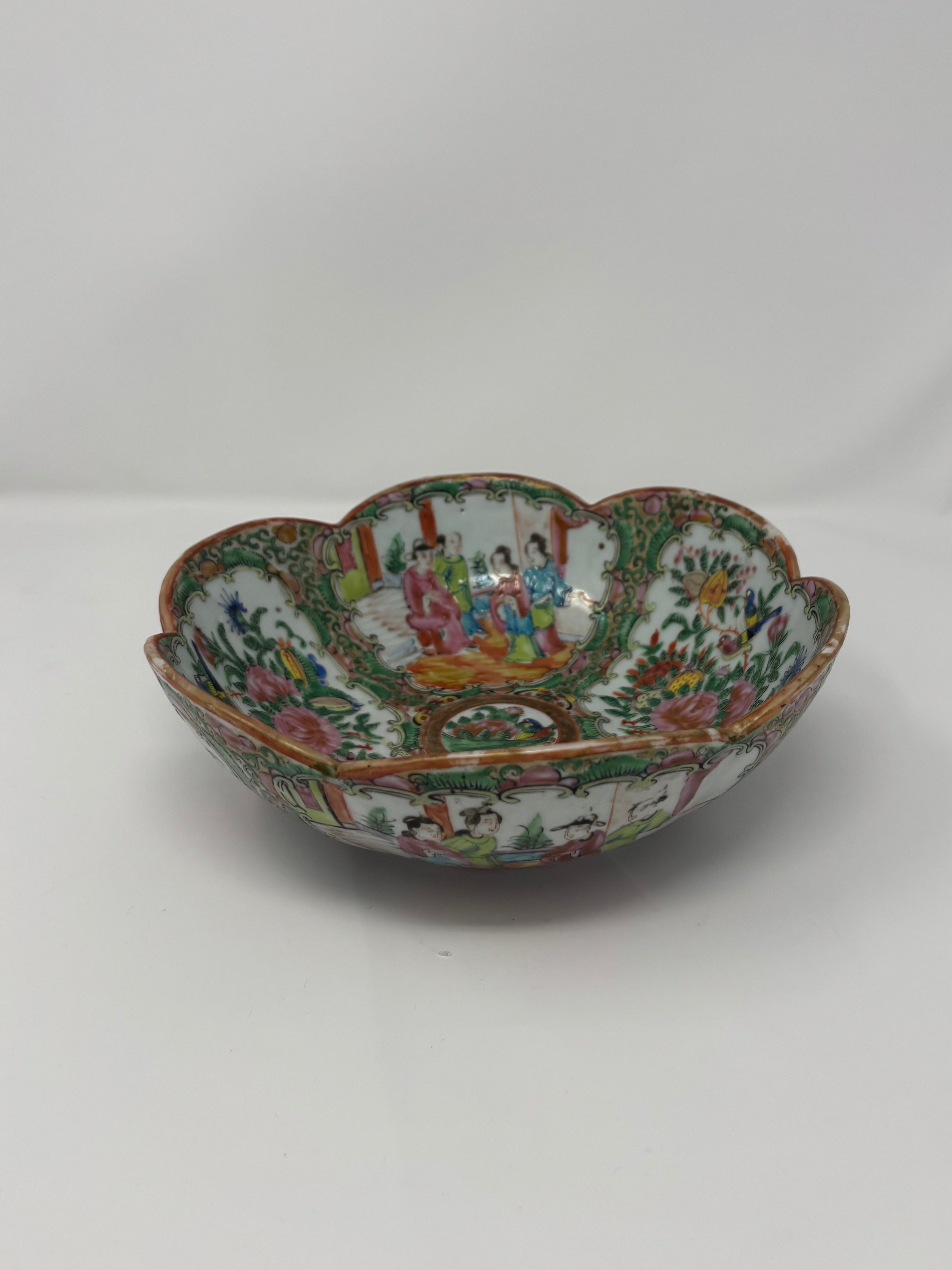 Antique Rose Medallion Rose Canton Scalloped Bowl
