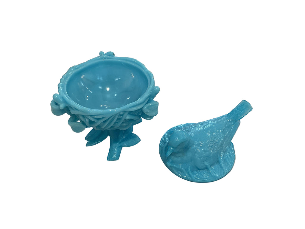 Opaline/Milk Glass Hen on a Nest dish