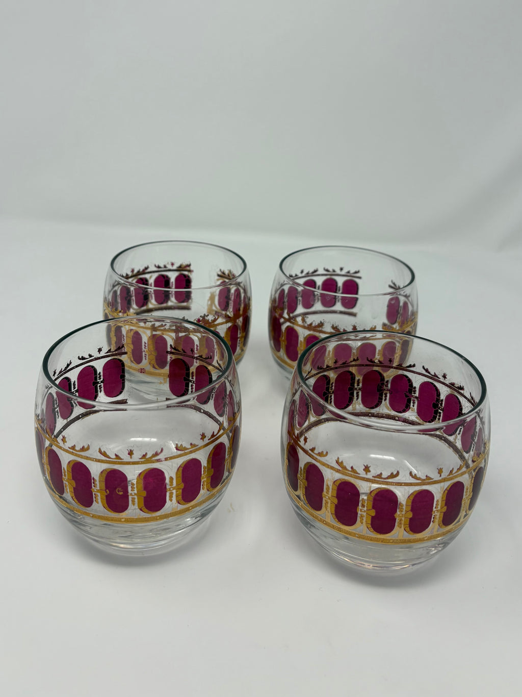 Red & Gold Detailed Stemless Glass 2