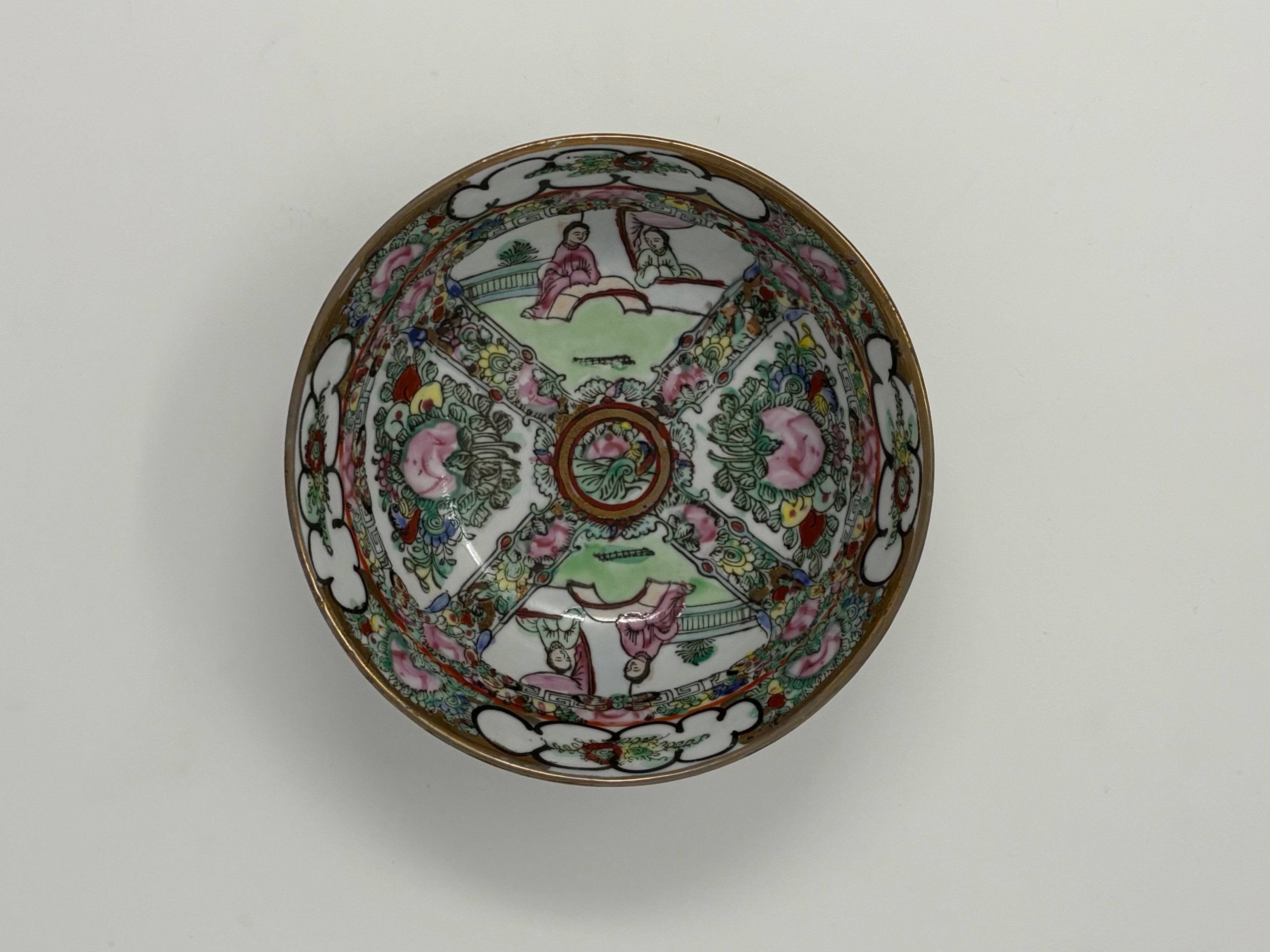 Vintage Rose Medallion Bowl